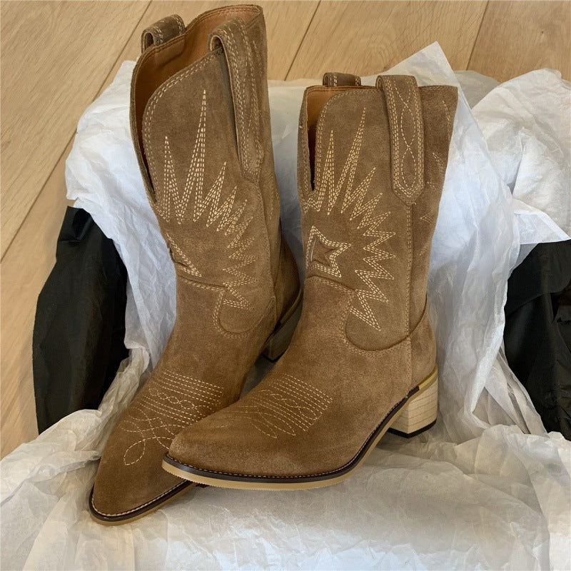 Bota de piel cowboy bordado